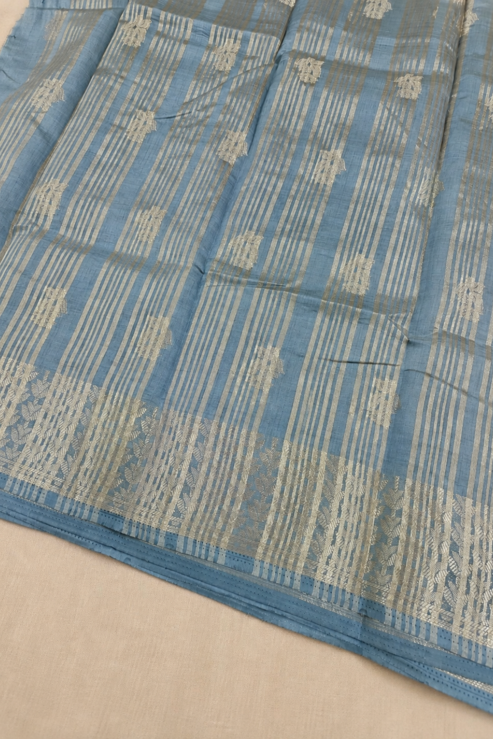Grey Tussar Saree with Zari Floral Motifs