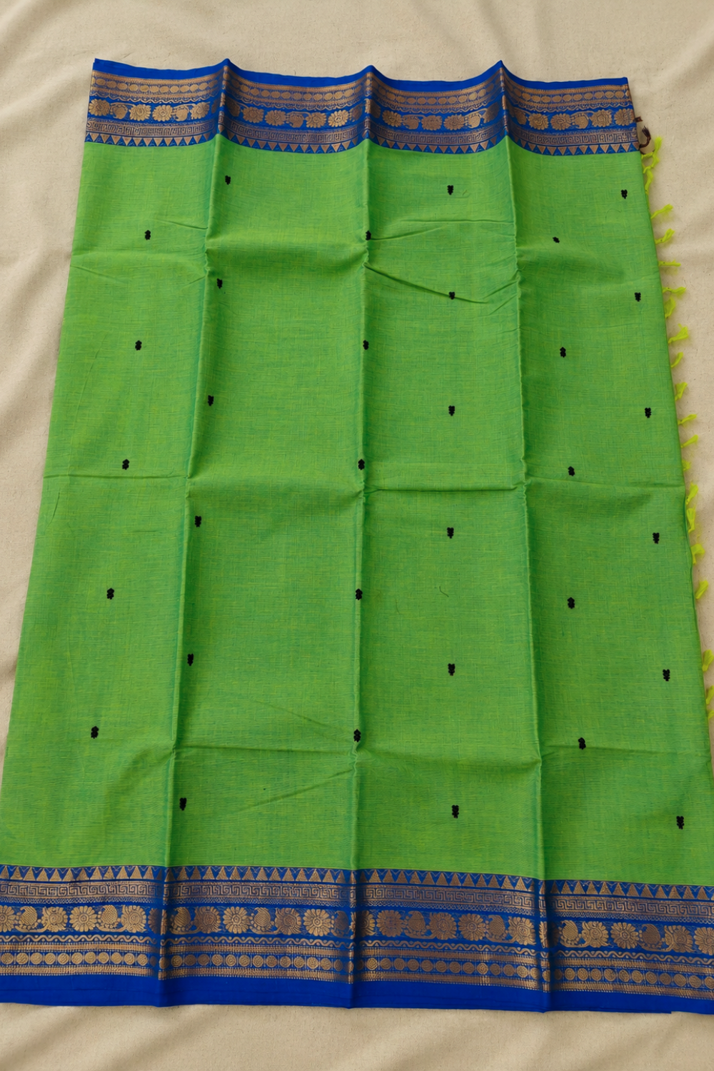 Green Handloom Chettinad Cotton Saree with Royal Blue Traditional Border