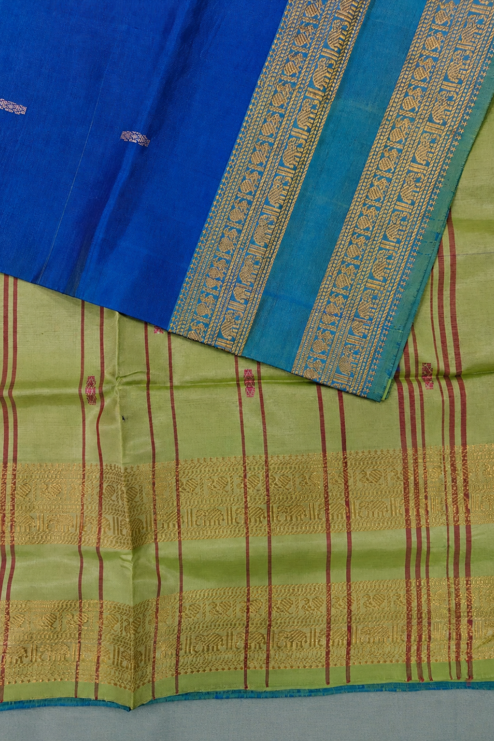 Royal Blue & Parrot Green Vazhainaar Pattu Saree with Traditional Zari Border