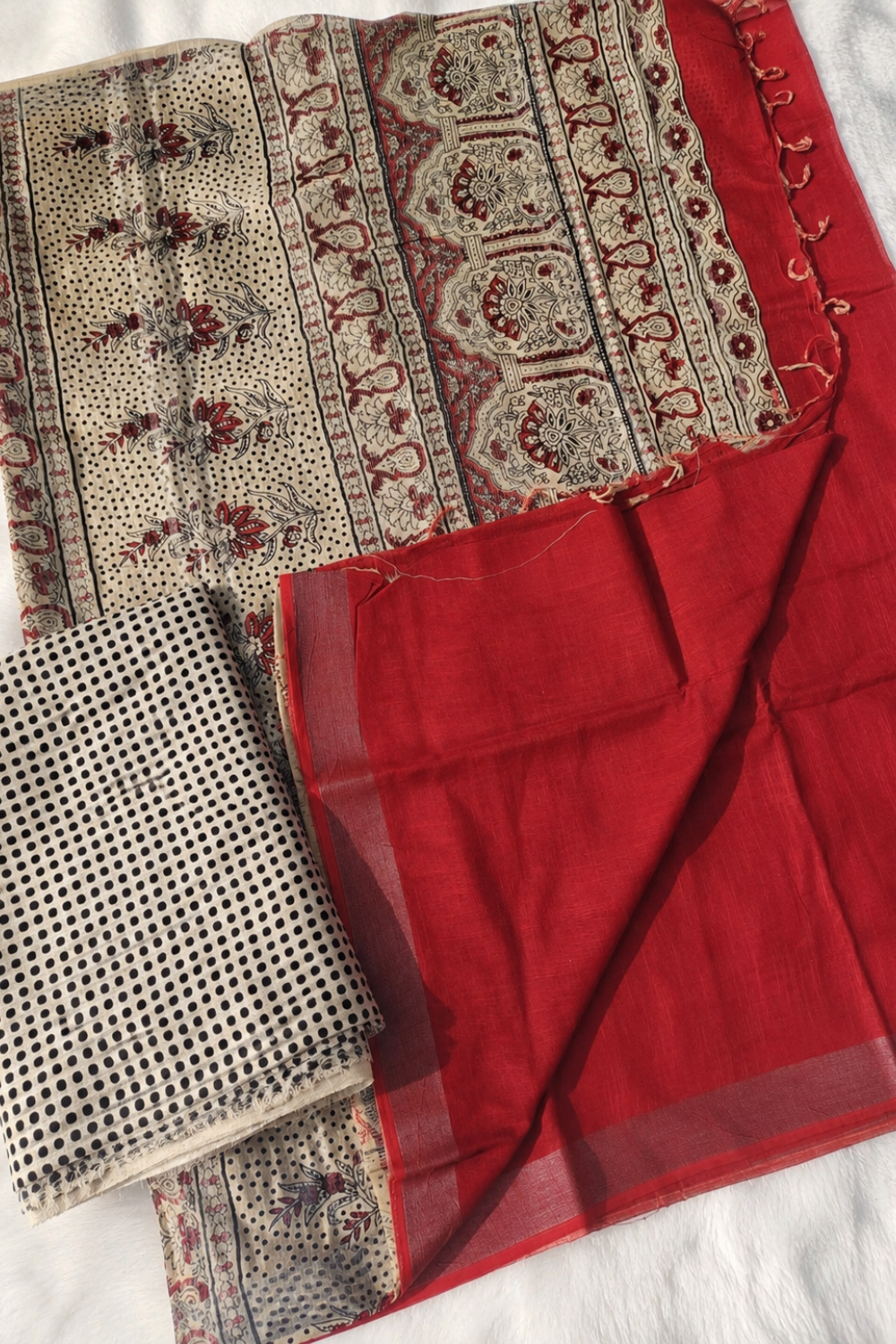 Rust Red Linen Saree with Printed Kalamkari-Inspired Pallu